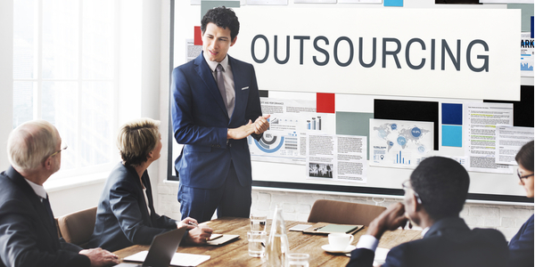 Hoe ga je als werkgever om met weerstand bij Outsourcing?
